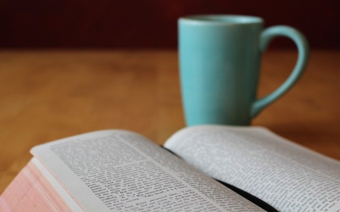 bible-896222_960_720a